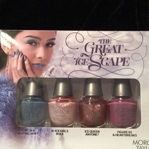 Mini nail polish set